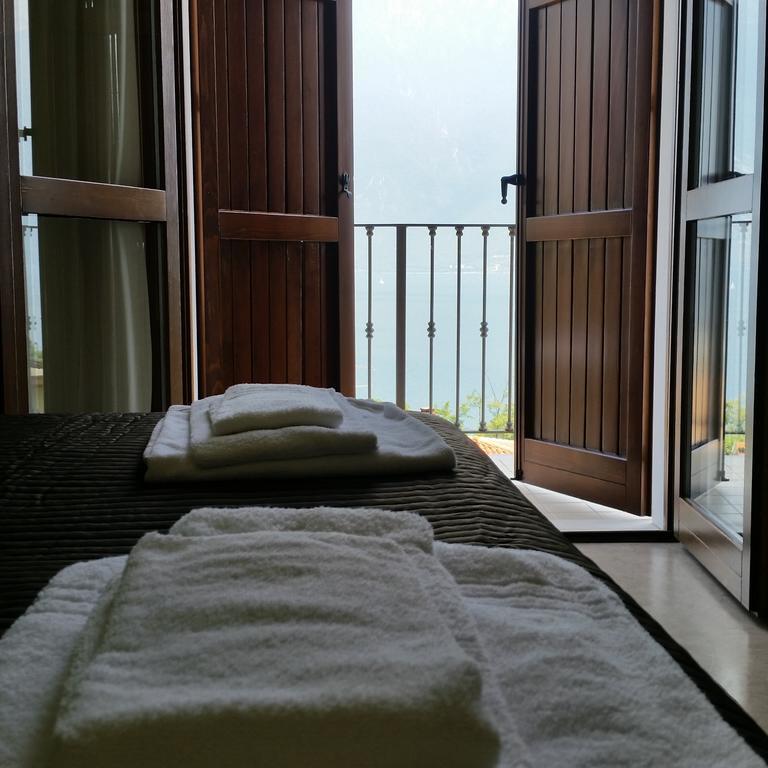 Casa Albergo Sorriso (Adults Only) Limone sul Garda Δωμάτιο φωτογραφία