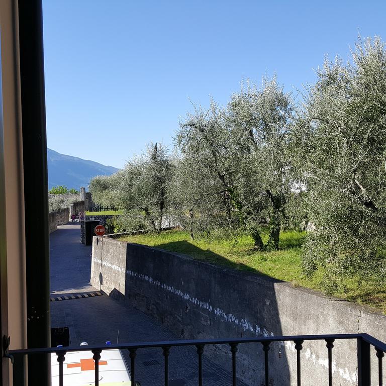 Casa Albergo Sorriso (Adults Only) Limone sul Garda Εξωτερικό φωτογραφία