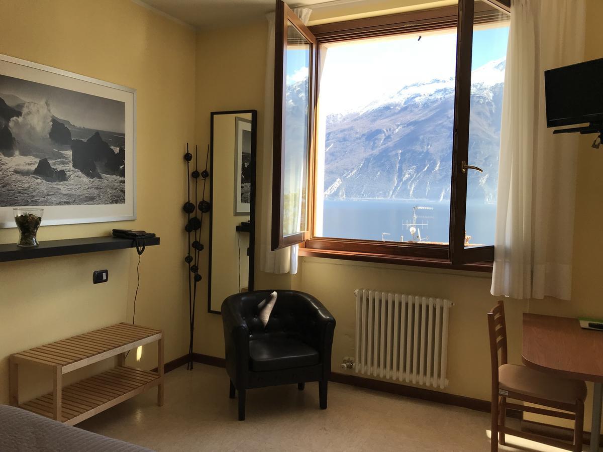 Casa Albergo Sorriso (Adults Only) Limone sul Garda Εξωτερικό φωτογραφία